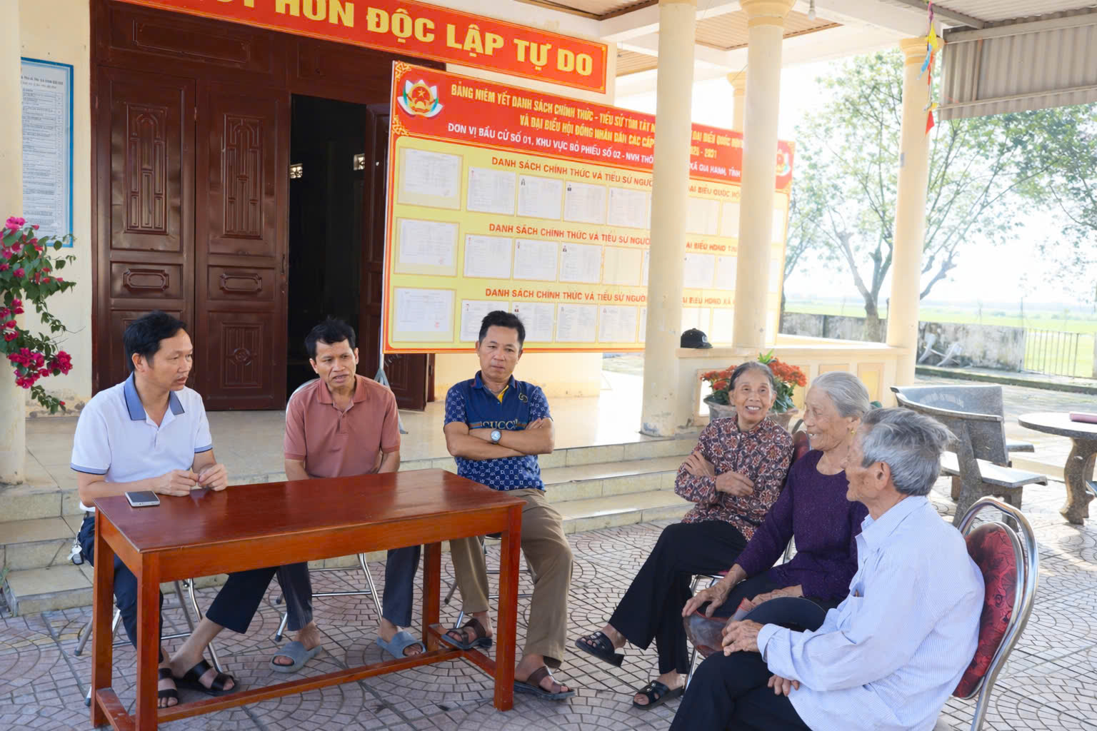 Cử tri Gia Hanh gửi trọn niềm tin hướng về ngày hội bầu cử