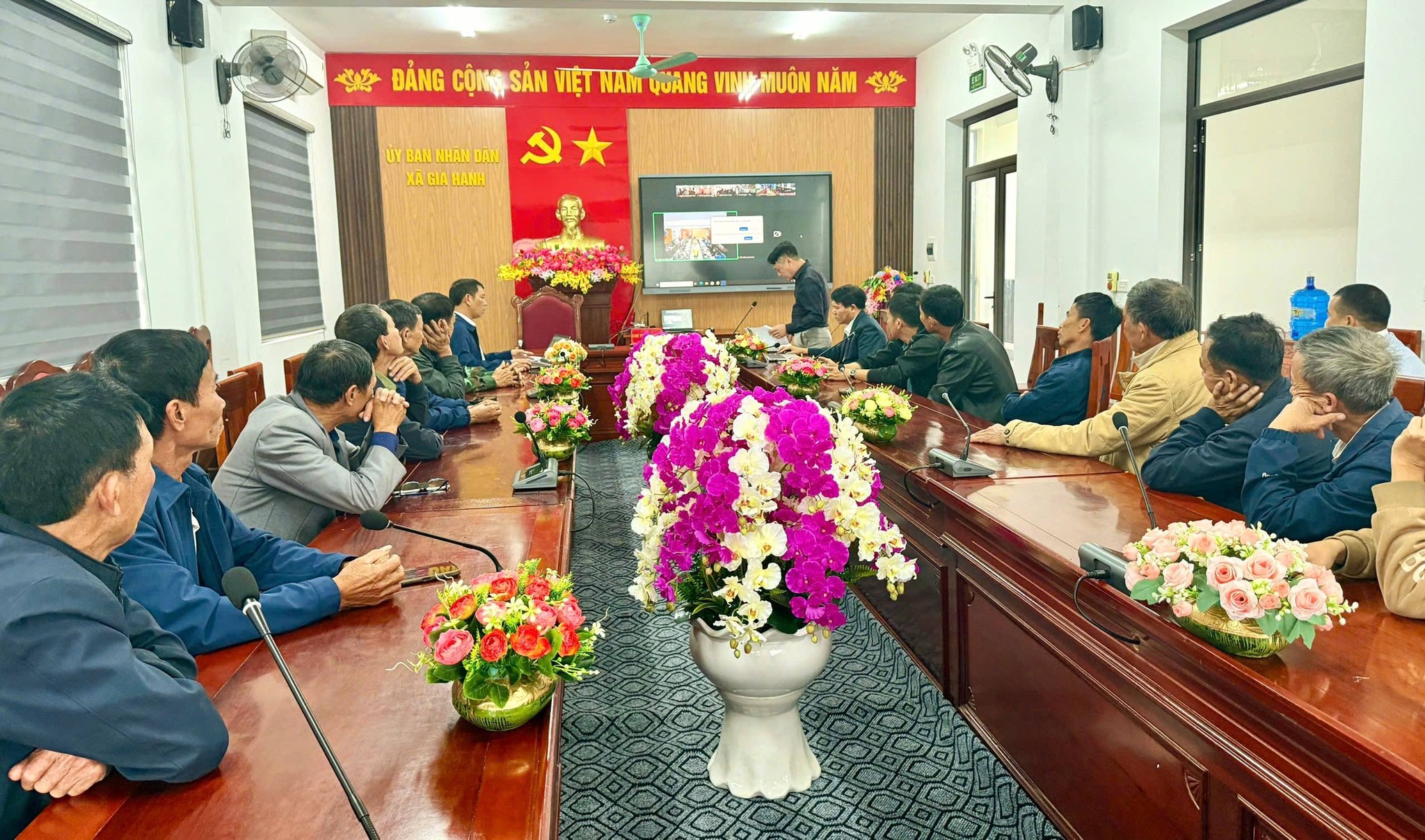 Gia Hanh tham dự hội nghị trực tuyến về công tác chuẩn bị giống lúa phục vụ sản xuất vụ xuân năm 2026