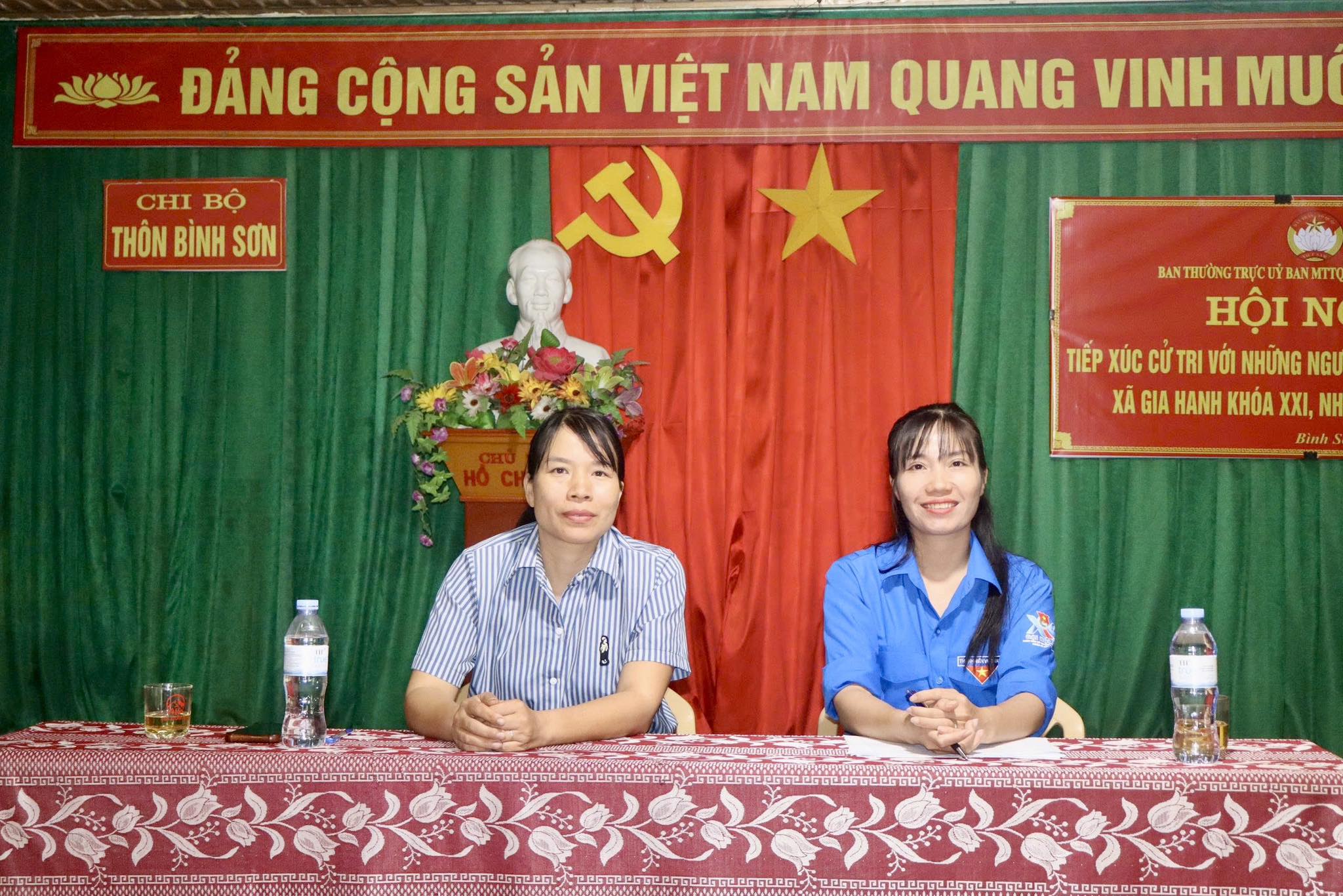 Ứng cử viên đại biểu HĐND xã đơn vị bầu cử số 4, số 6 tiếp xúc cử tri vận động bầu cử