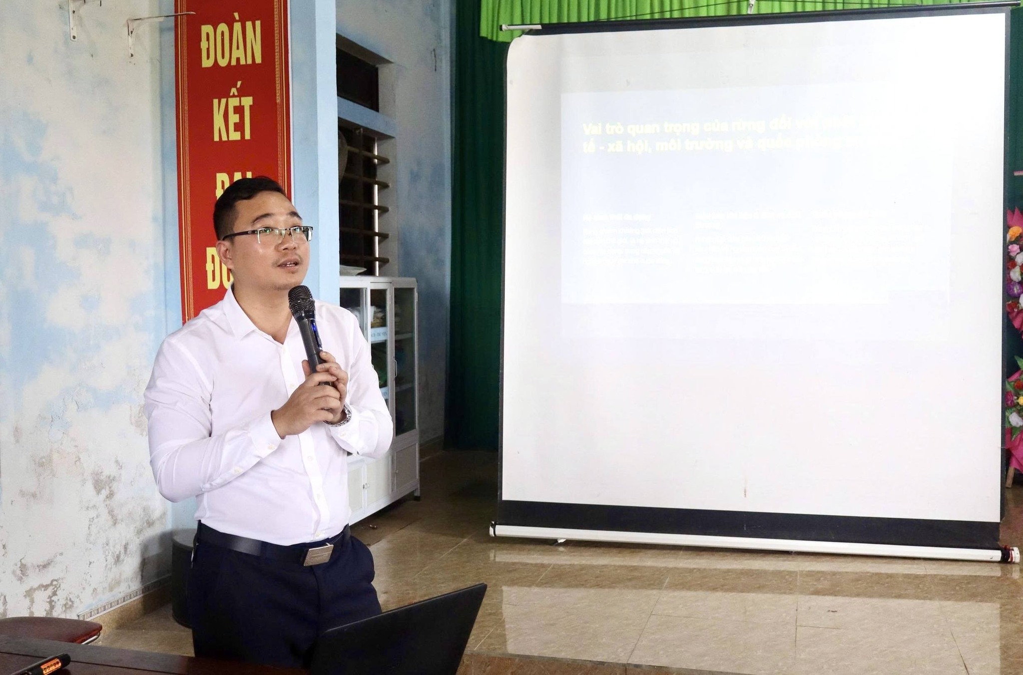 Tập huấn canh tác lúa SRI và quản lý, bảo vệ rừng