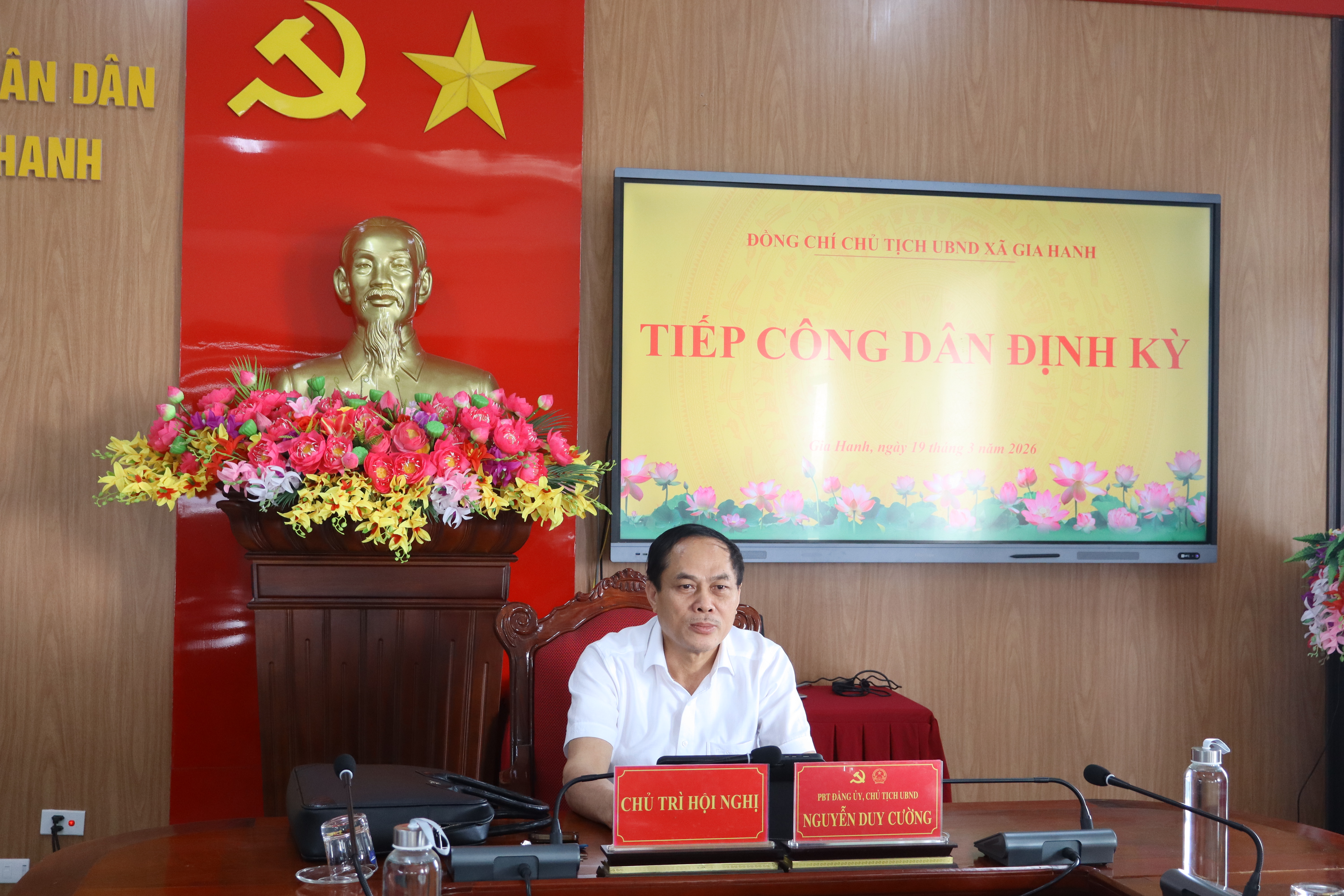 Chủ tịch UBND xã Gia Hanh tiếp công dân định kỳ tháng 3