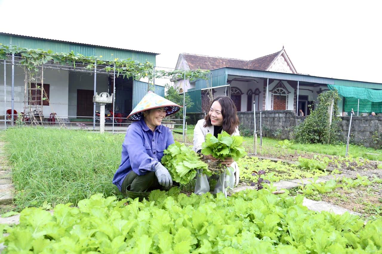Phụ nữ Lương Hội lan tỏa phong trào xây dựng “Nhà sạch – vườn đẹp”