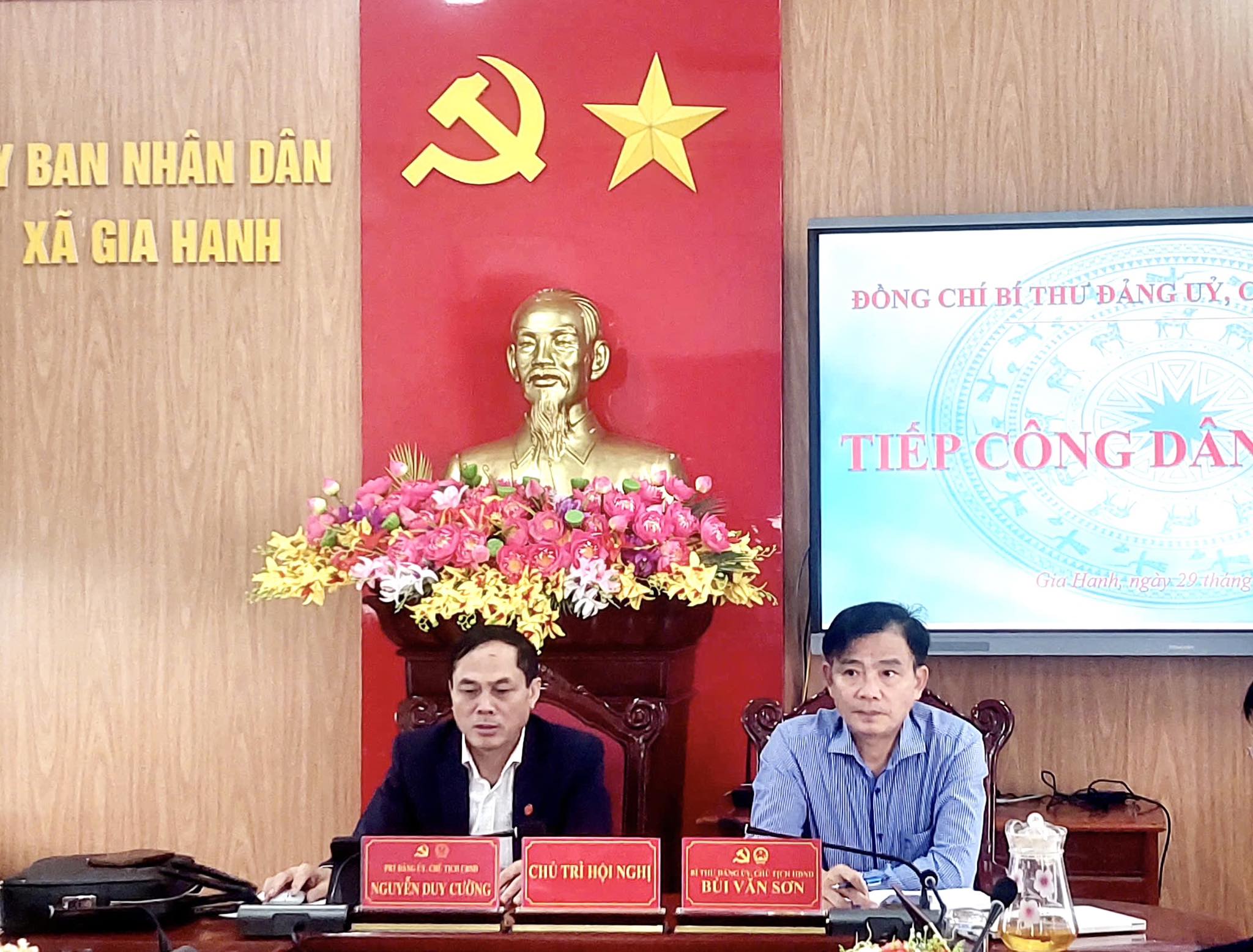 Lãnh đạo xã Gia Hanh tiếp công dân định kỳ tháng 01