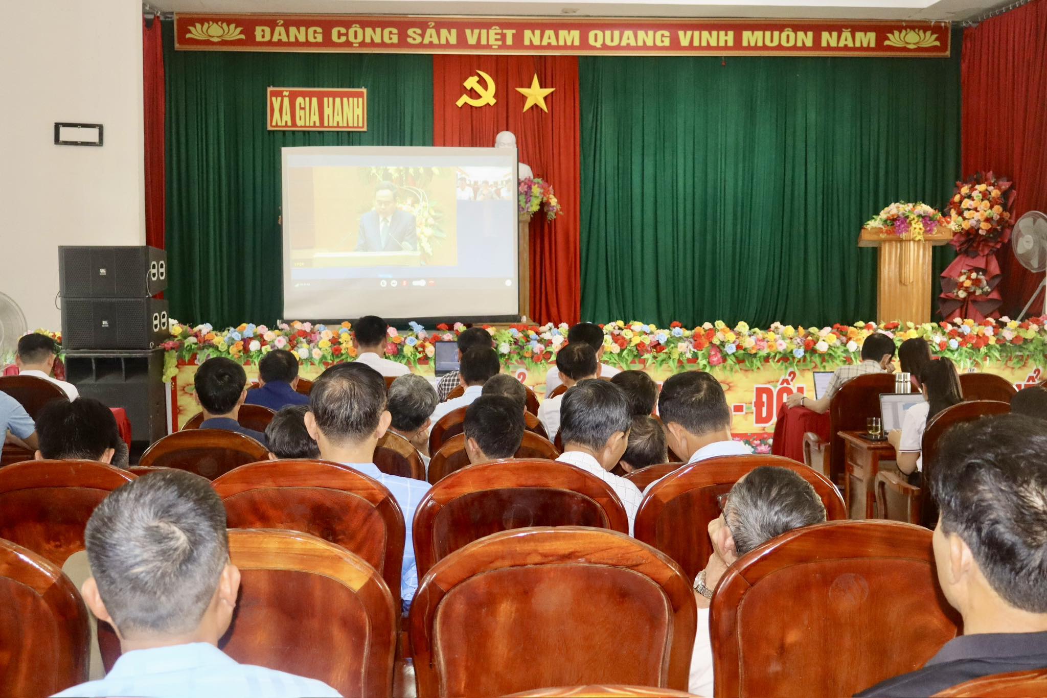 Xã Gia Hanh tham gia Hội nghị trực tuyến toàn quốc tổng kết công tác bầu cử