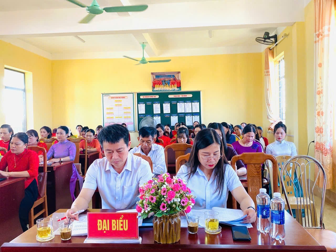 Các trường học trên địa bàn xã Gia Hanh tổ chức Hội nghị Chi bộ và Hội nghị viên chức, người lo động năm học 2025 - 2026