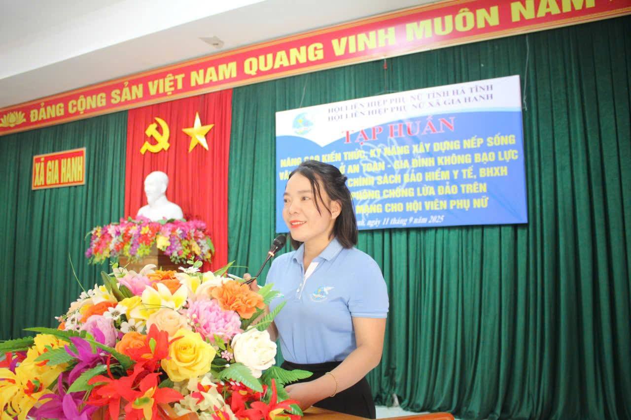 Hội Liên hiệp Phụ nữ xã Gia Hanh tập huấn kiến thức xây dựng nếp sống văn hóa, nhà ở an toàn, gia đình không bạo lực