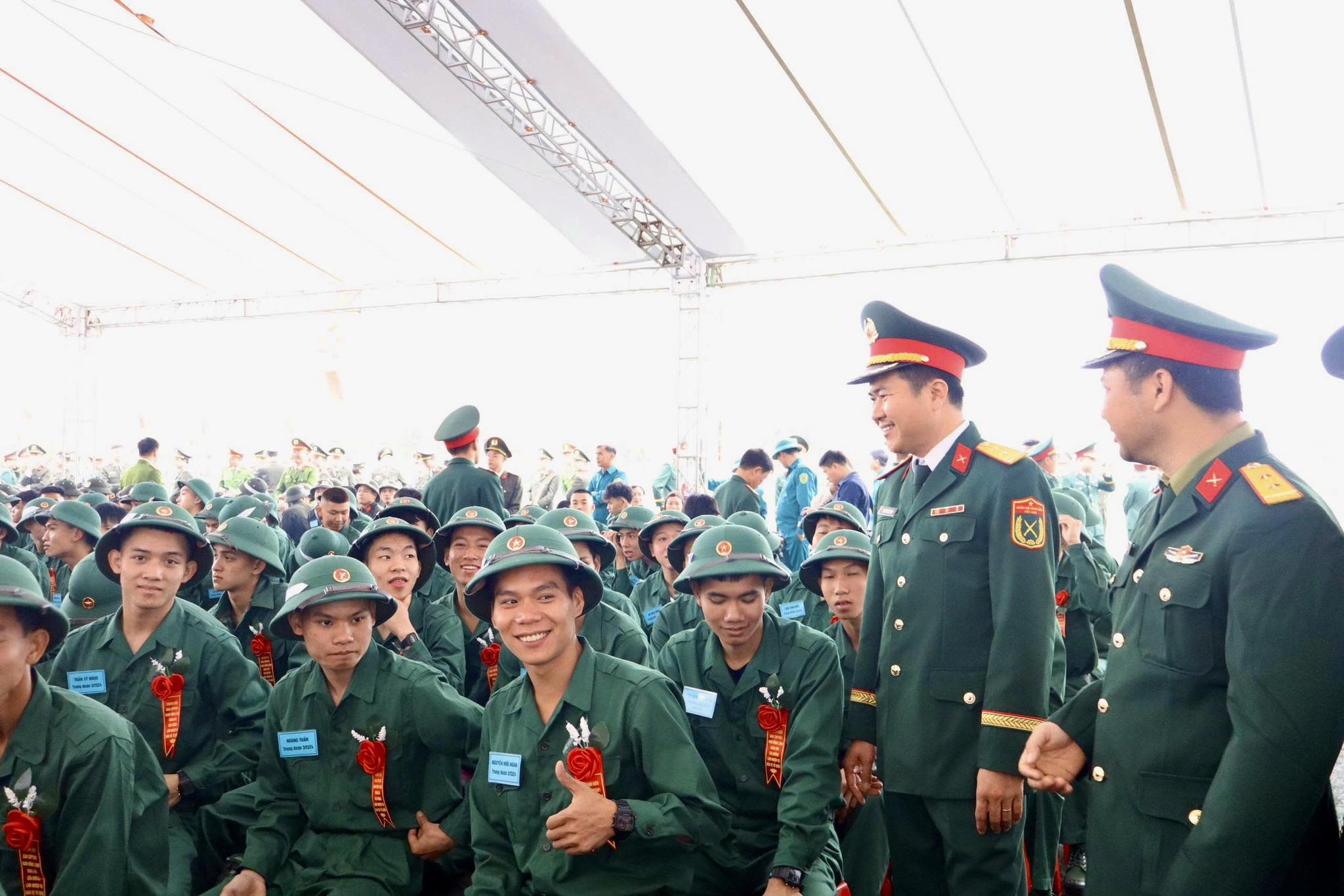 Thanh niên xã Gia Hanh hăng hái lên đường nhập ngũ năm 2026