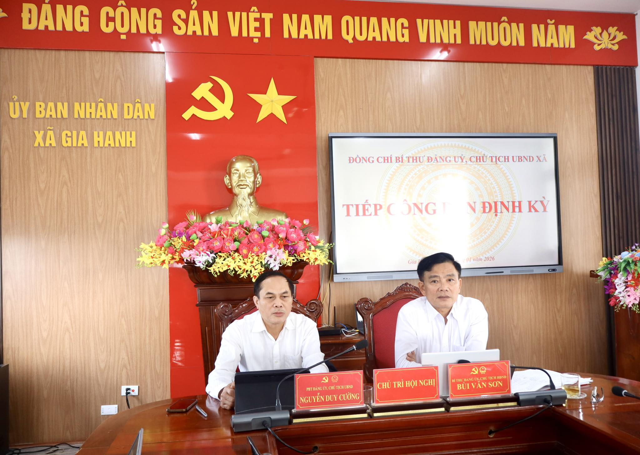 Lãnh đạo xã Gia Hanh tiếp công dân định kỳ tháng 01