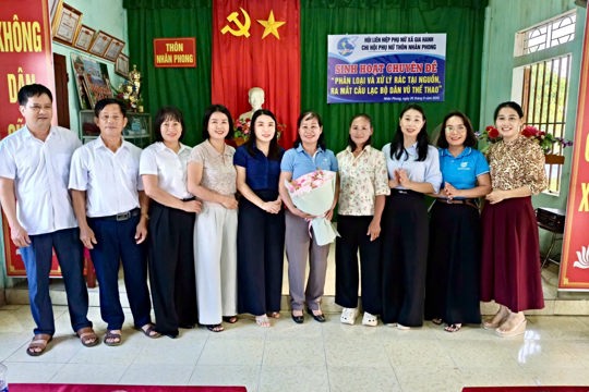 Phụ nữ Gia Hanh tuyên truyền nghị quyết, ra mắt CLB Dân vũ Thể thao