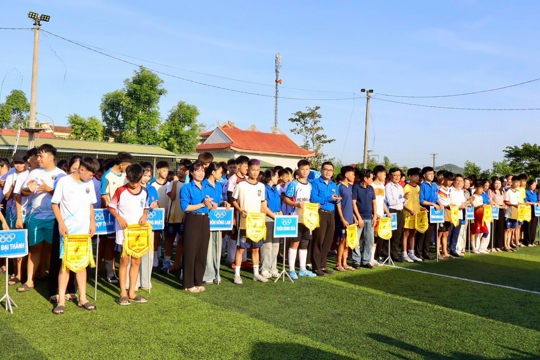 Khai mạc Giải Bóng đá Thiếu niên xã Gia Hanh hè năm 2026