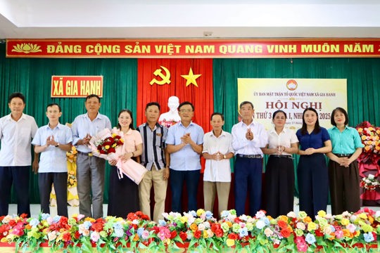 Hội nghị lần thứ 3 Ủy ban MTTQ Việt Nam xã Gia Hanh kiện toàn nhân sự sau sắp xếp thôn