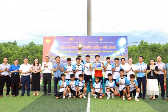Đồng Hòa giành Cúp vô địch Giải bóng đá Thiếu niên xã Gia Hanh hè năm 2026