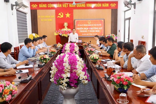 UBND xã Gia Hanh họp phiên thường kỳ tháng 7