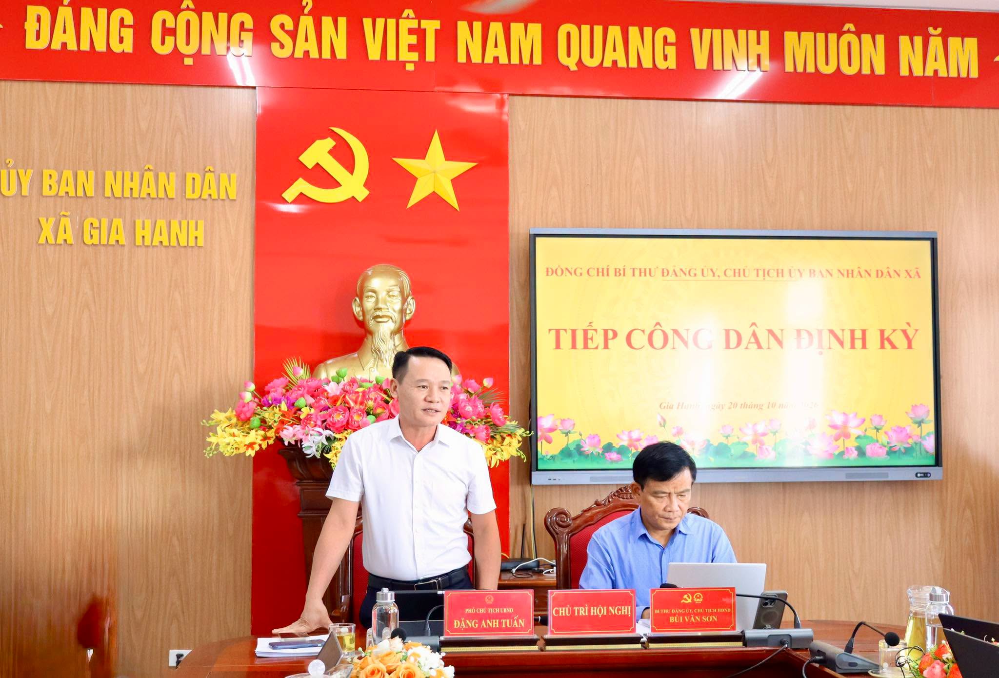 Lãnh đạo xã Gia Hanh tiếp công dân định kỳ tháng 10/2026