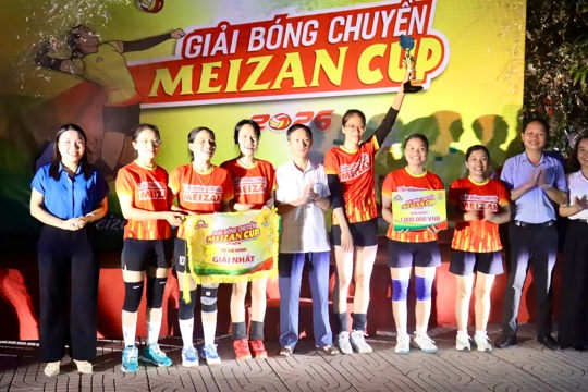 Đội bóng chuyền thôn Thống Nhất vô địch Giải bóng chuyền MEIZAN CUP 