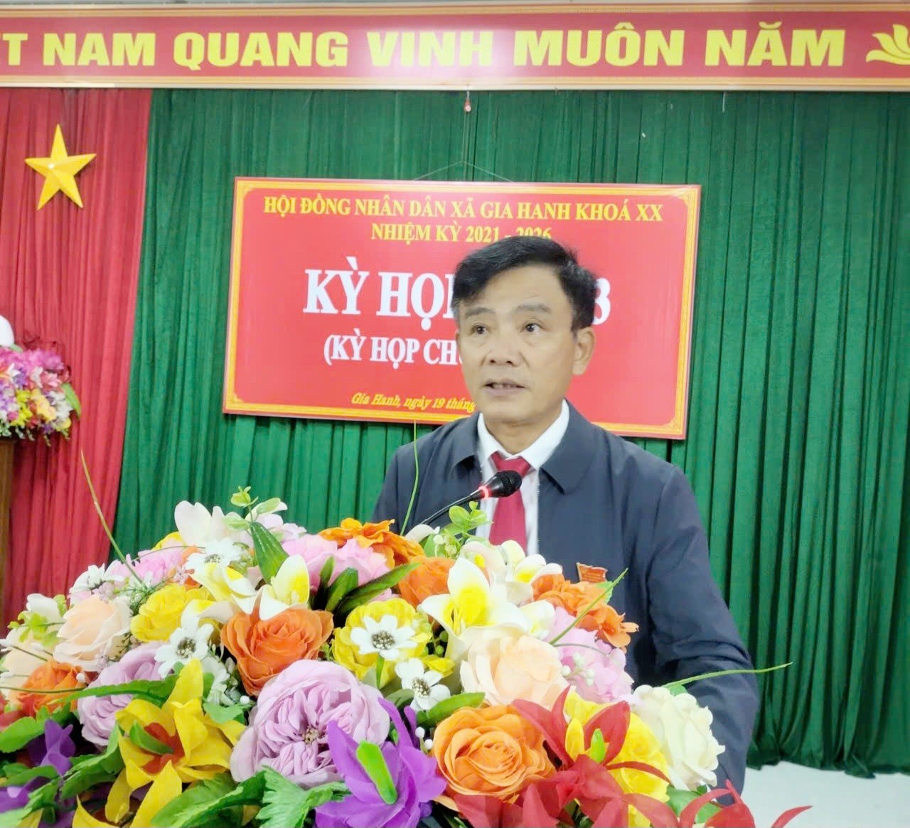 Hội đồng nhân dân xã Gia Hanh khóa I tổ chức kỳ họp thứ 3 (kỳ họp chuyên đề) 