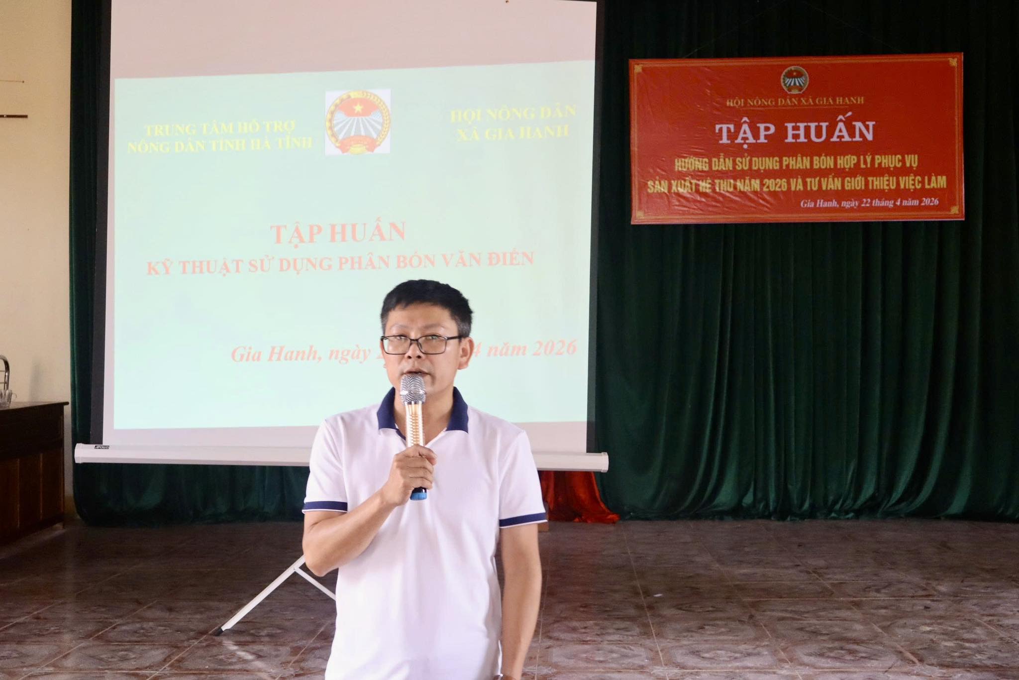 Hội Nông dân Gia Hanh tập huấn sử dụng phân bón và tư vấn việc làm 