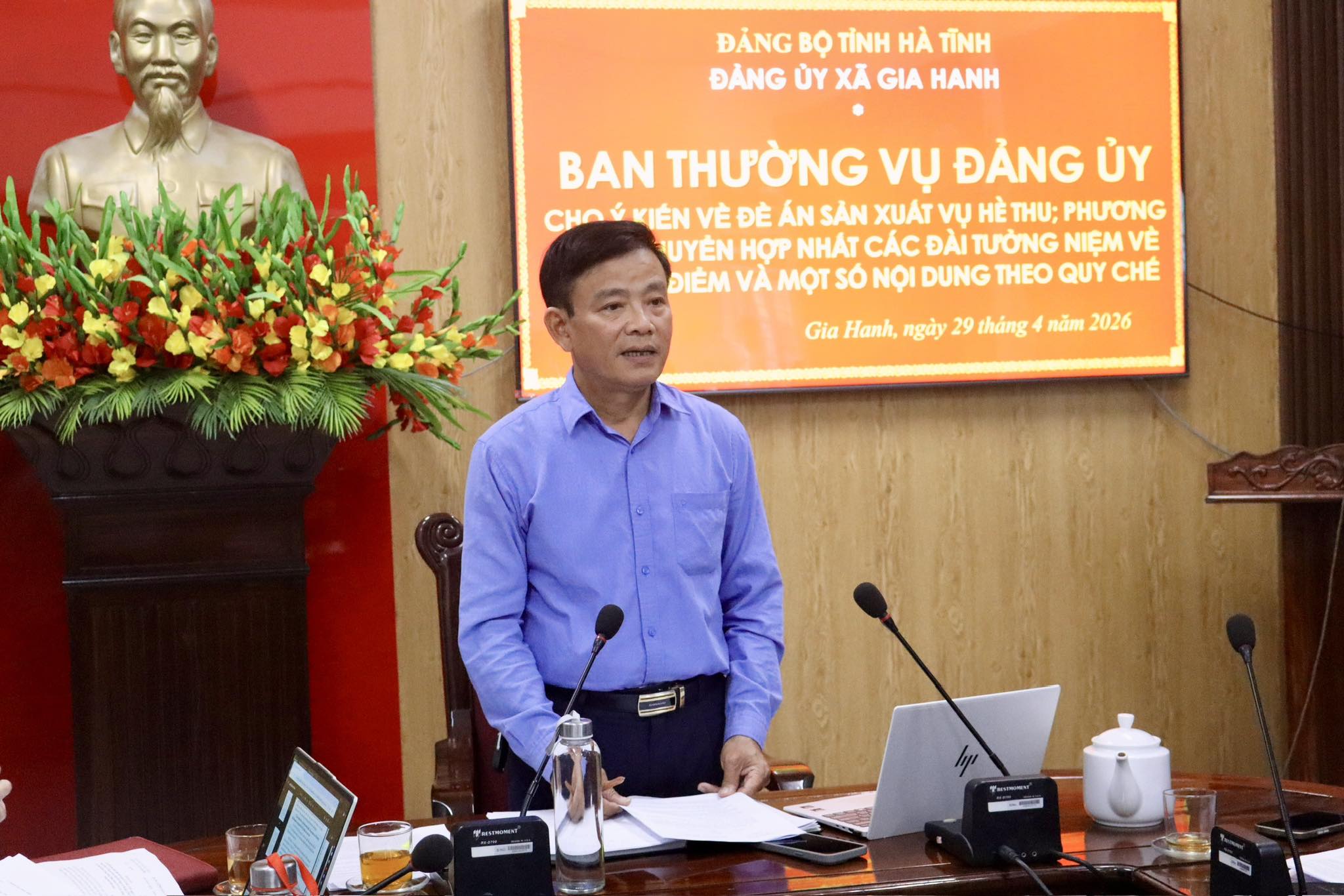 Ban Thường vụ Đảng uỷ xã Gia Hanh cho ý kiến về Đề án sản xuất hè thu 2026 và phương án hợp nhất đài tưởng niệm