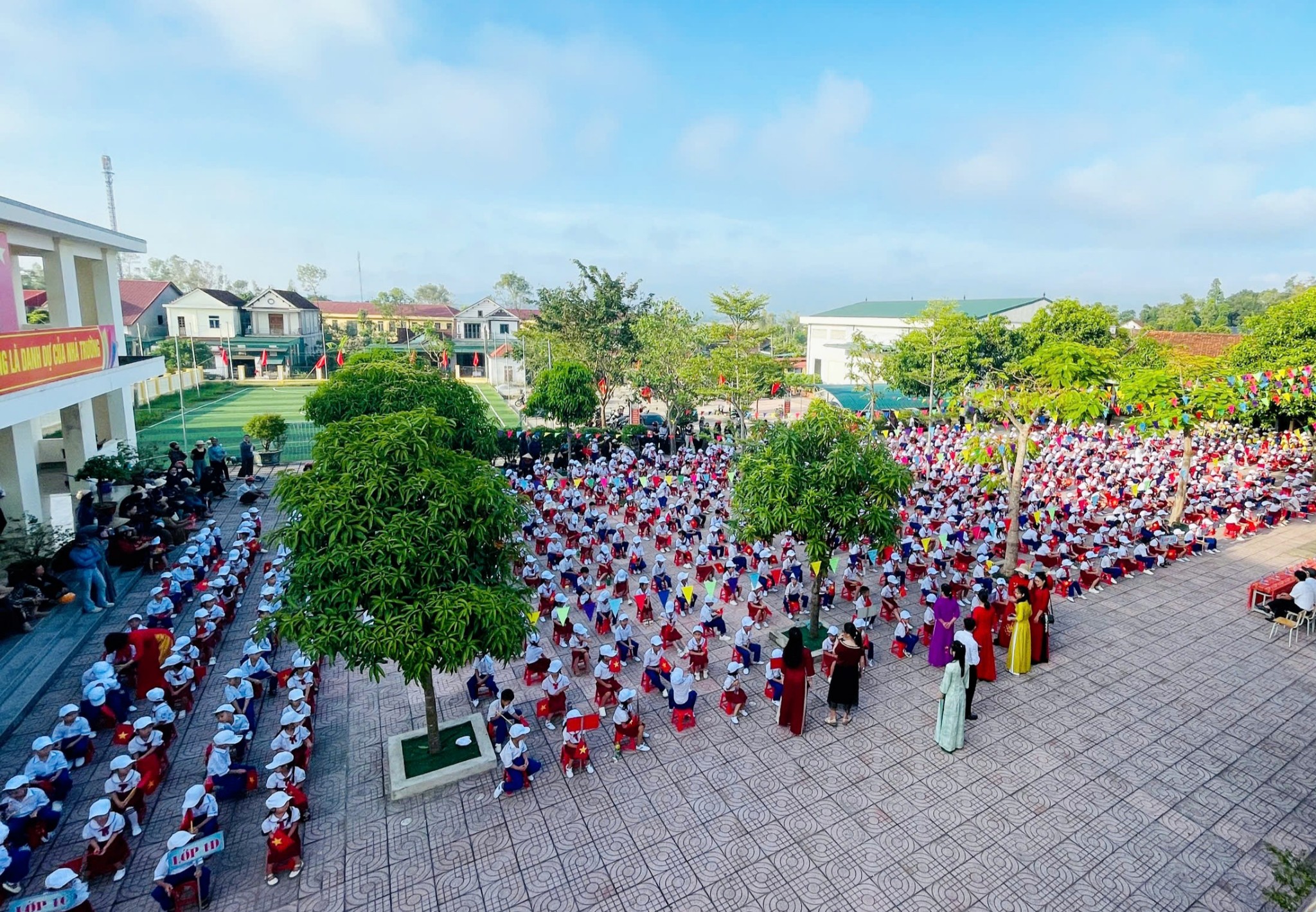 Rộn ràng lễ Khai giảng năm học mới tại xã Gia Hanh 